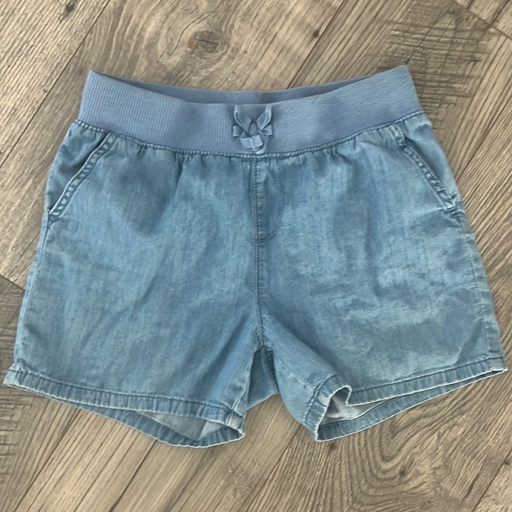 Elastic waistband shorts